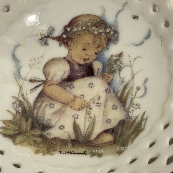 Vintage M.J. Hummel "Lilly of the Valley" Dish Small Reutter Porzellan Germany - Picture 2 of 6